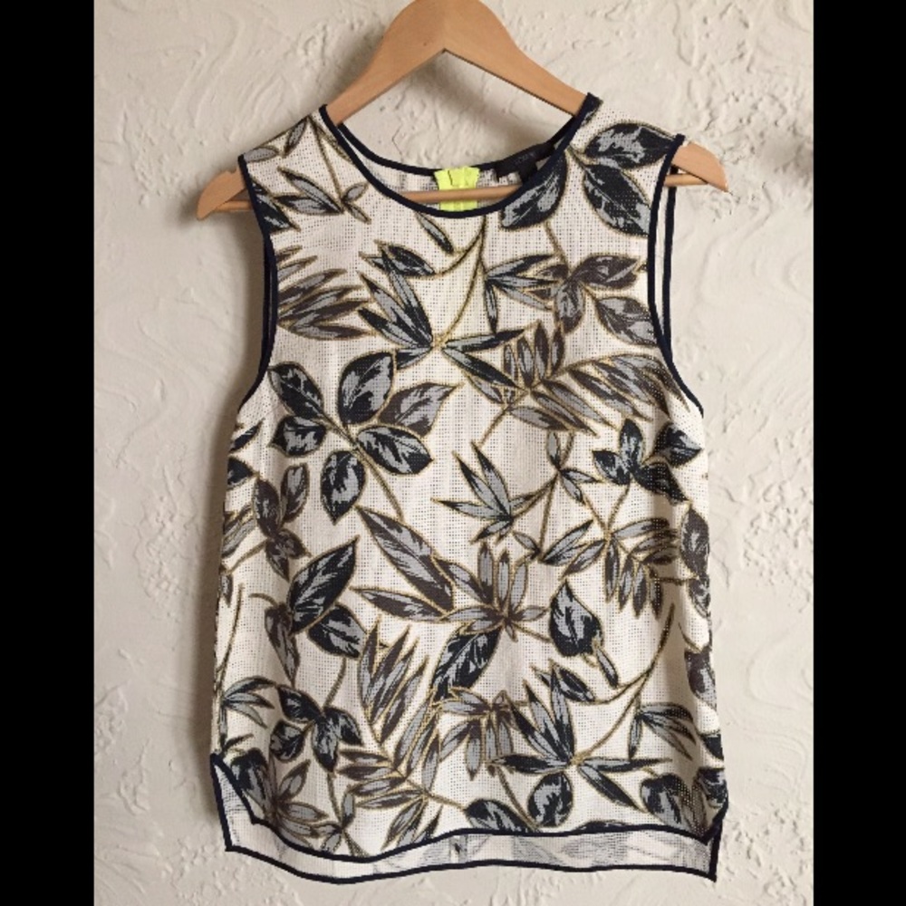 J. Crew Basketweave Gold Foil Leaf Shell. Size 6.