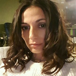 Meet your Posher, Monica