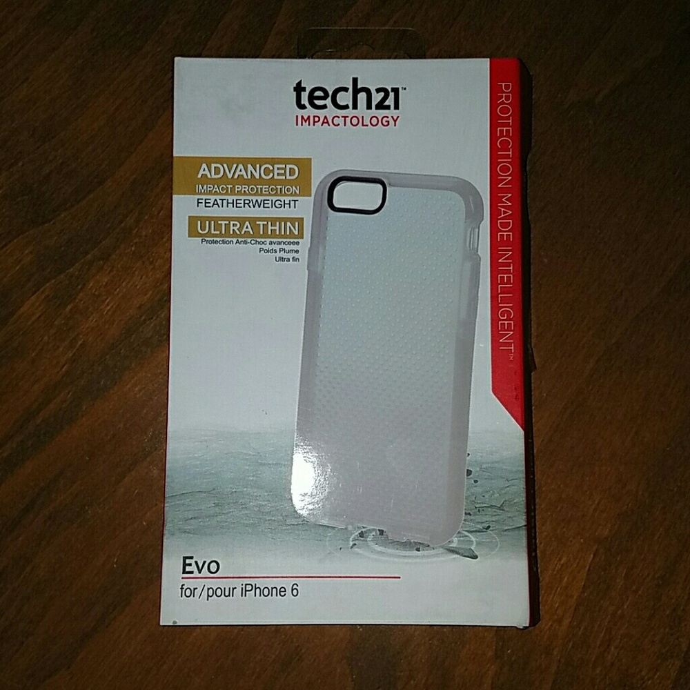 Tech21 white iphone 6 case