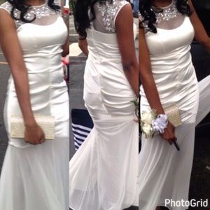 BEAUTIFUL WHITE DRESS