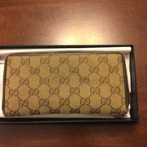 Authentic Gucci Wallet