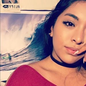 Meet your Posher, Caroline