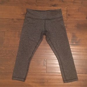 Lululemon cropped leggings. Wunder under