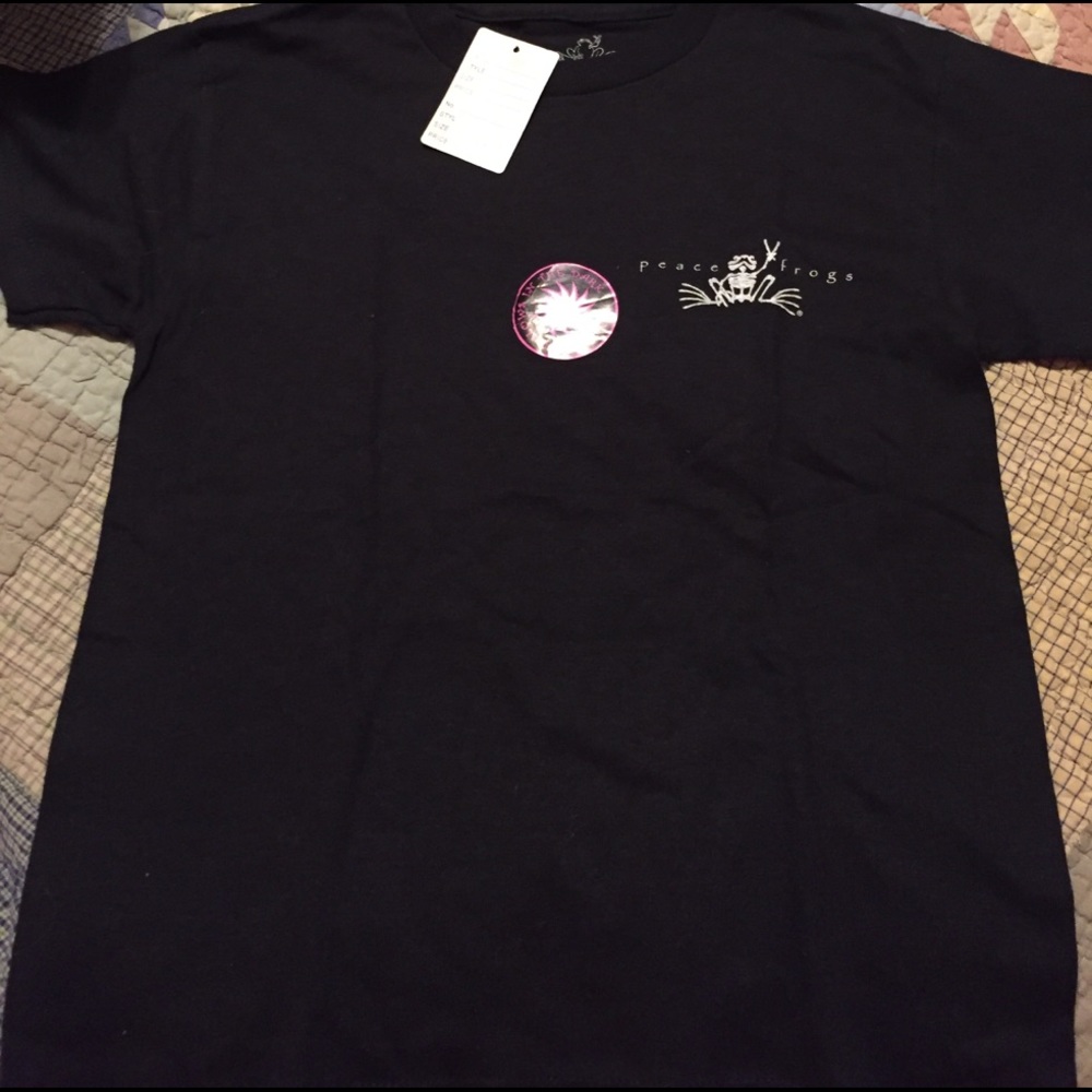 🔥Youth t-shirt medium, black, glows in dark trim