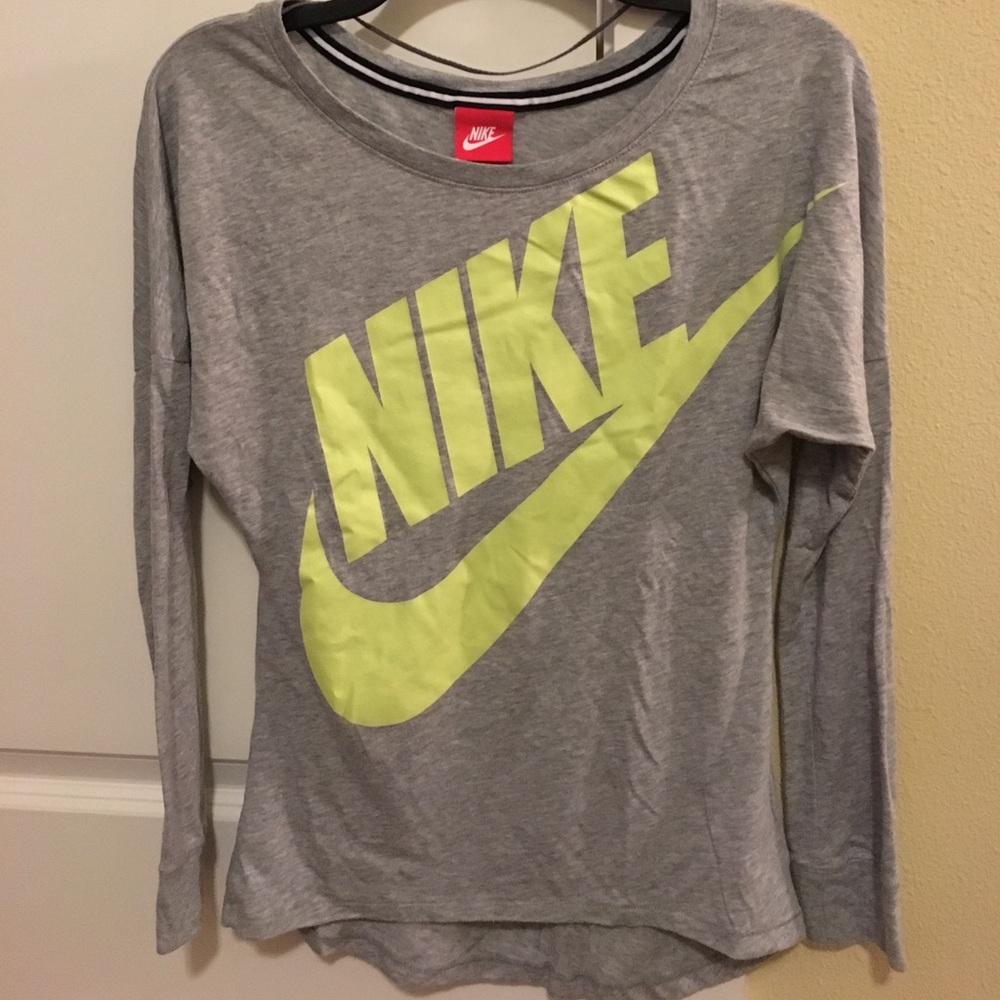 Nike gray long sleeve