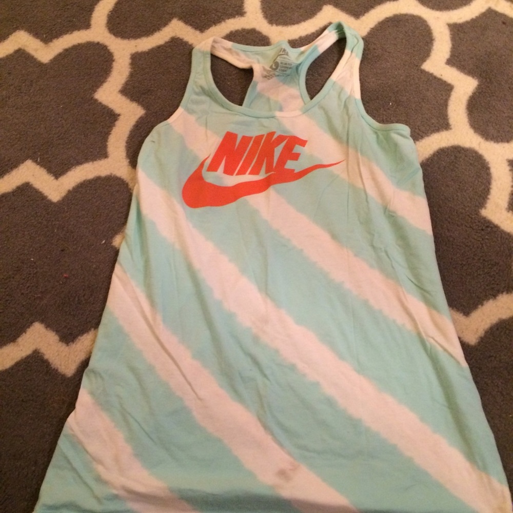 Nike Slim Fit Tank Top