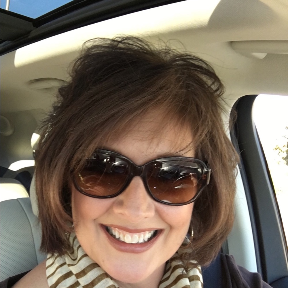 Meet your Posher, Erin