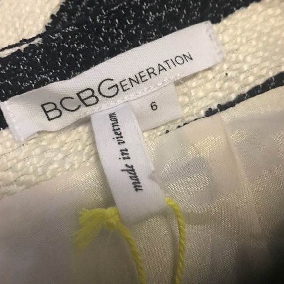 Women's BCBG High waisted shorts - Picture 7 of 7