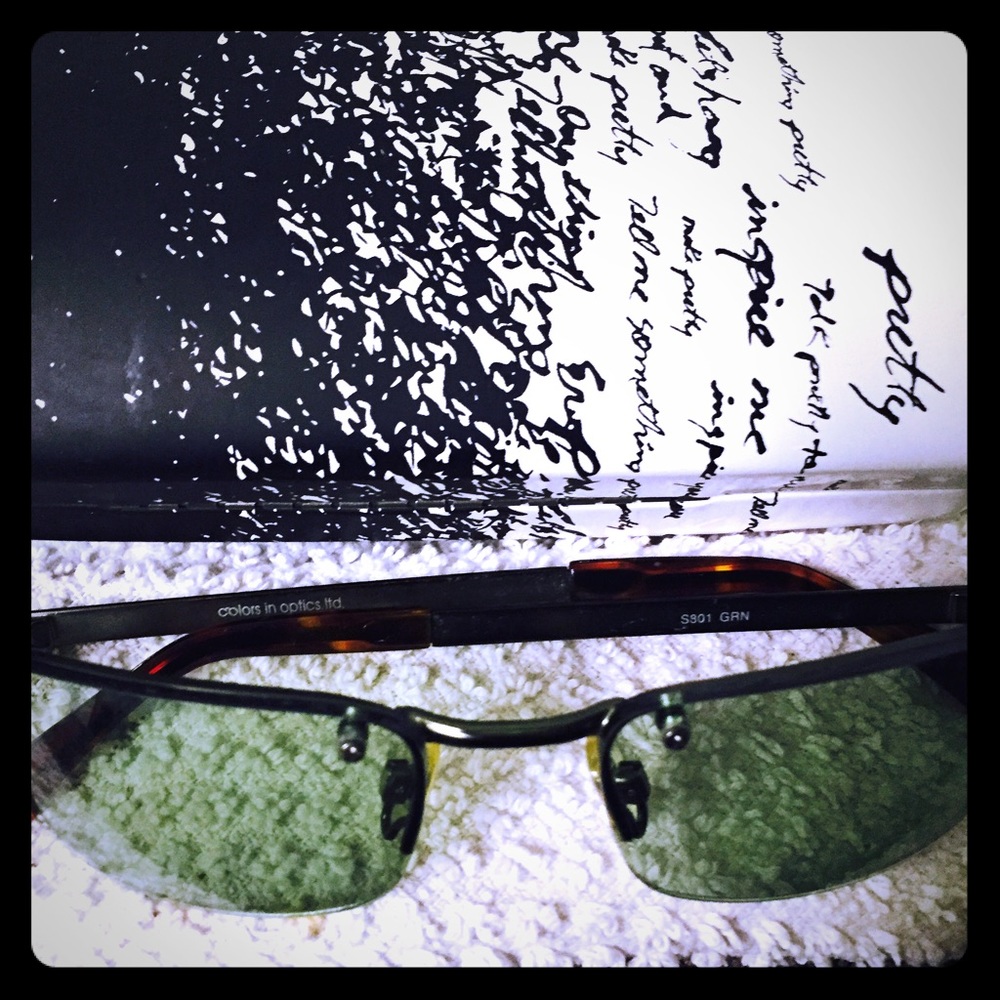 Steve Madden Green tinted metal Sunglasses