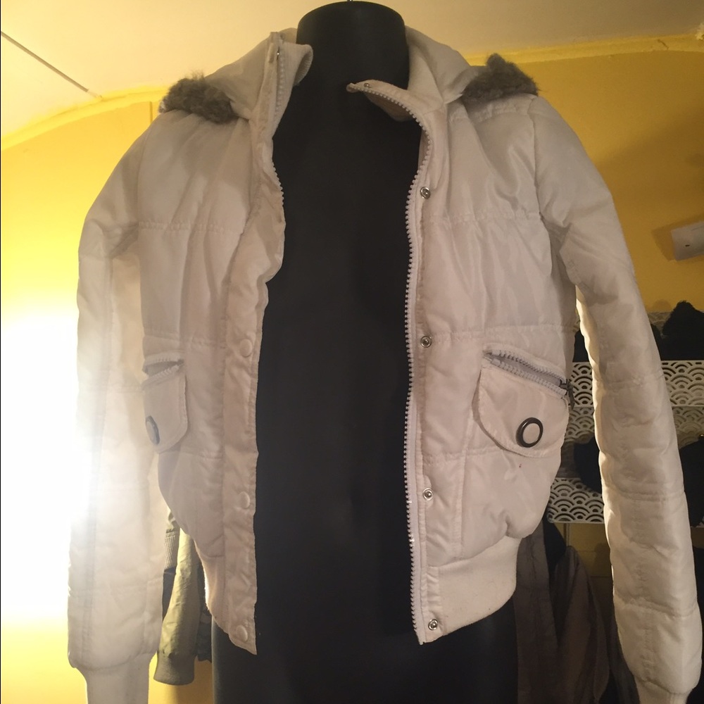 White puffer jacket