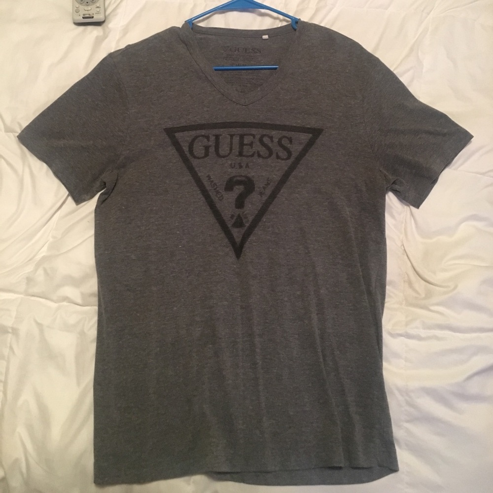 Guess V NECK