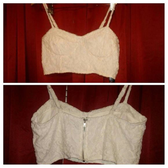 F21 Sexy Lace Spaghetti Strap Crop Top - Picture 4 of 4