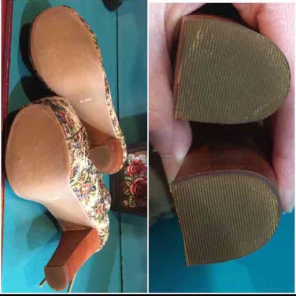 SOLD Jeffrey Campbell Lita gypsy Victorian boots - Picture 2 of 5