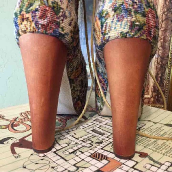 SOLD Jeffrey Campbell Lita gypsy Victorian boots - Picture 3 of 5