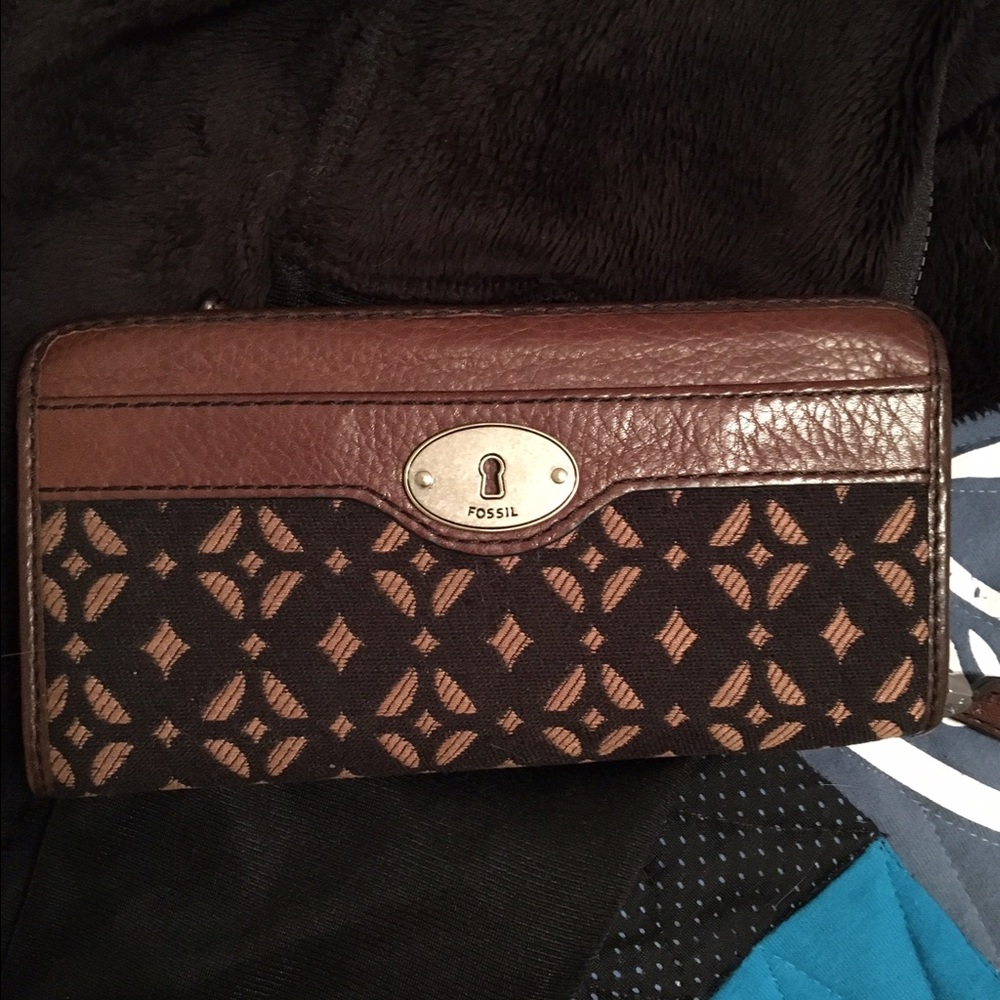 Fossil Wallet - image 1