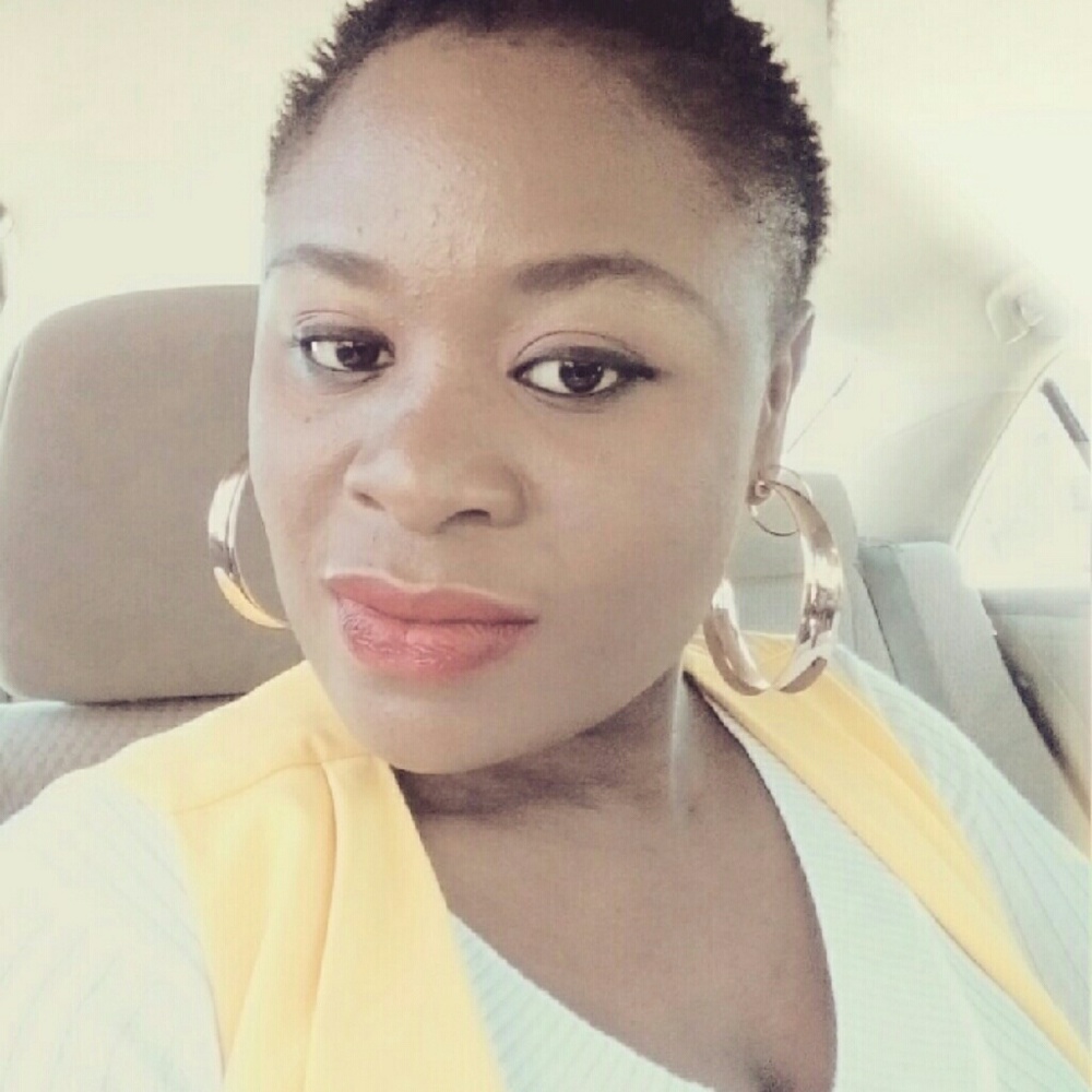Meet your Posher, Esther