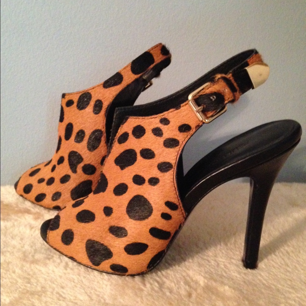 🎉HP🎉 Rebecca Minkoff animal hair leather shoes