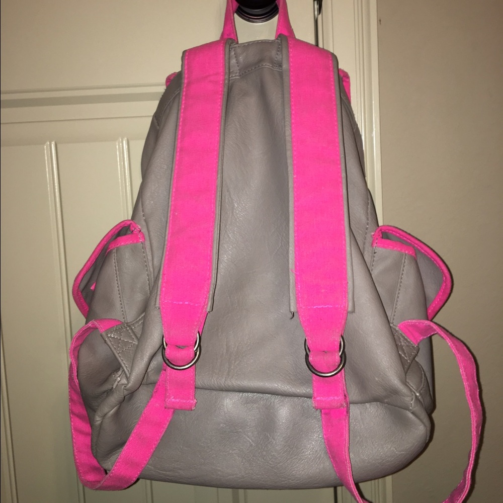 Backpack - Picture 2 of 3