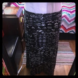 Mossimo Aztec maxi skirt