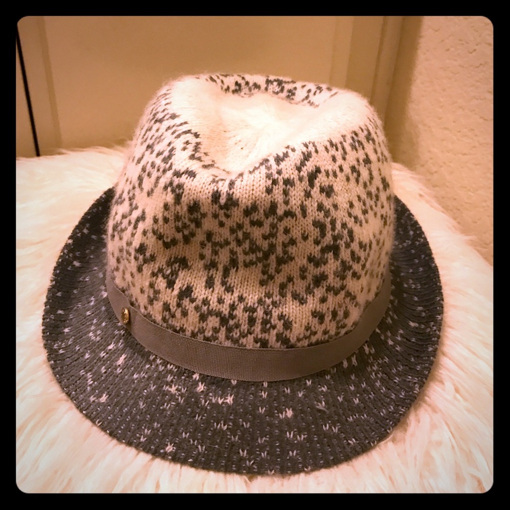 Bcbg hats