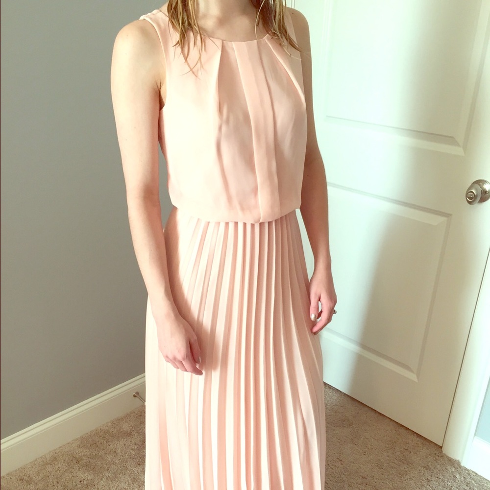 B. Darlin Blush Pink Maxi Dress 👗