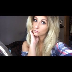 Meet your Posher, Alyssa