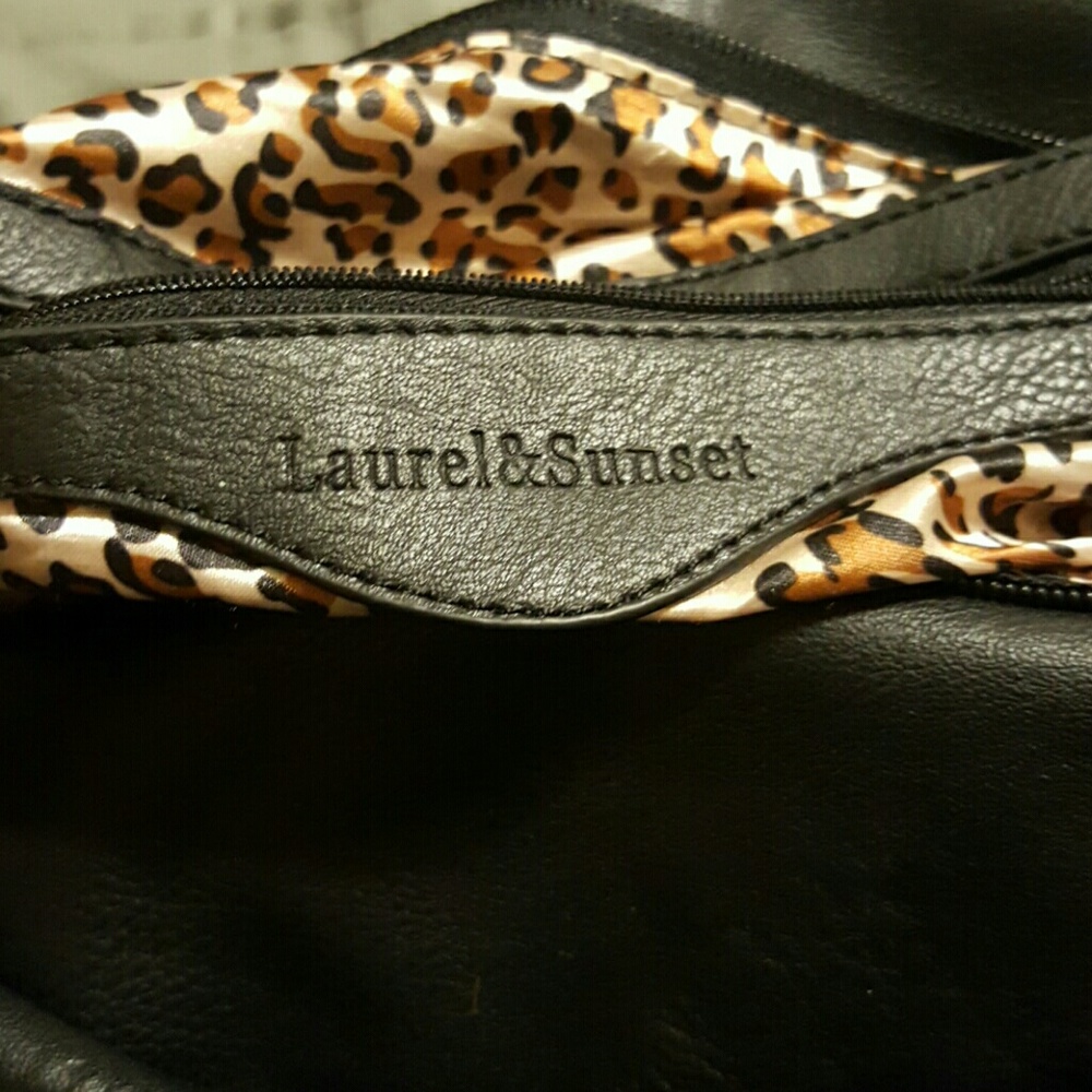 Large black purse - Picture 3 of 3