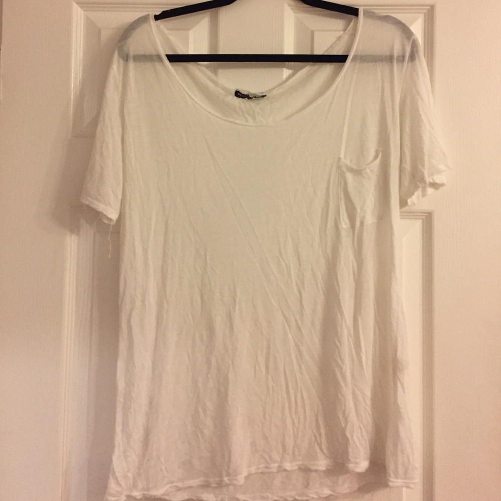 Brandy Melville white tshirt