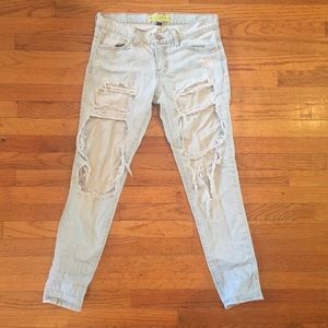 Sun fade wash boyfriend jeans