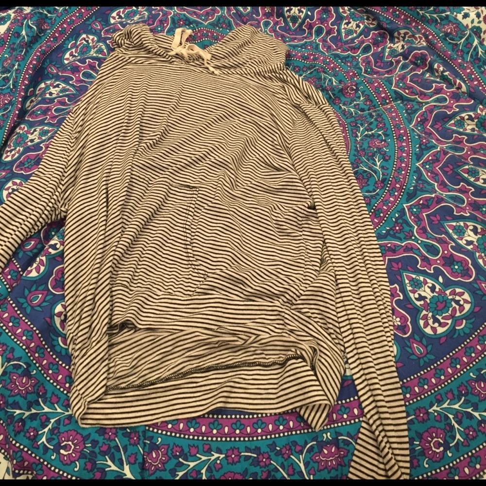 Brandy Melville sweatshirt