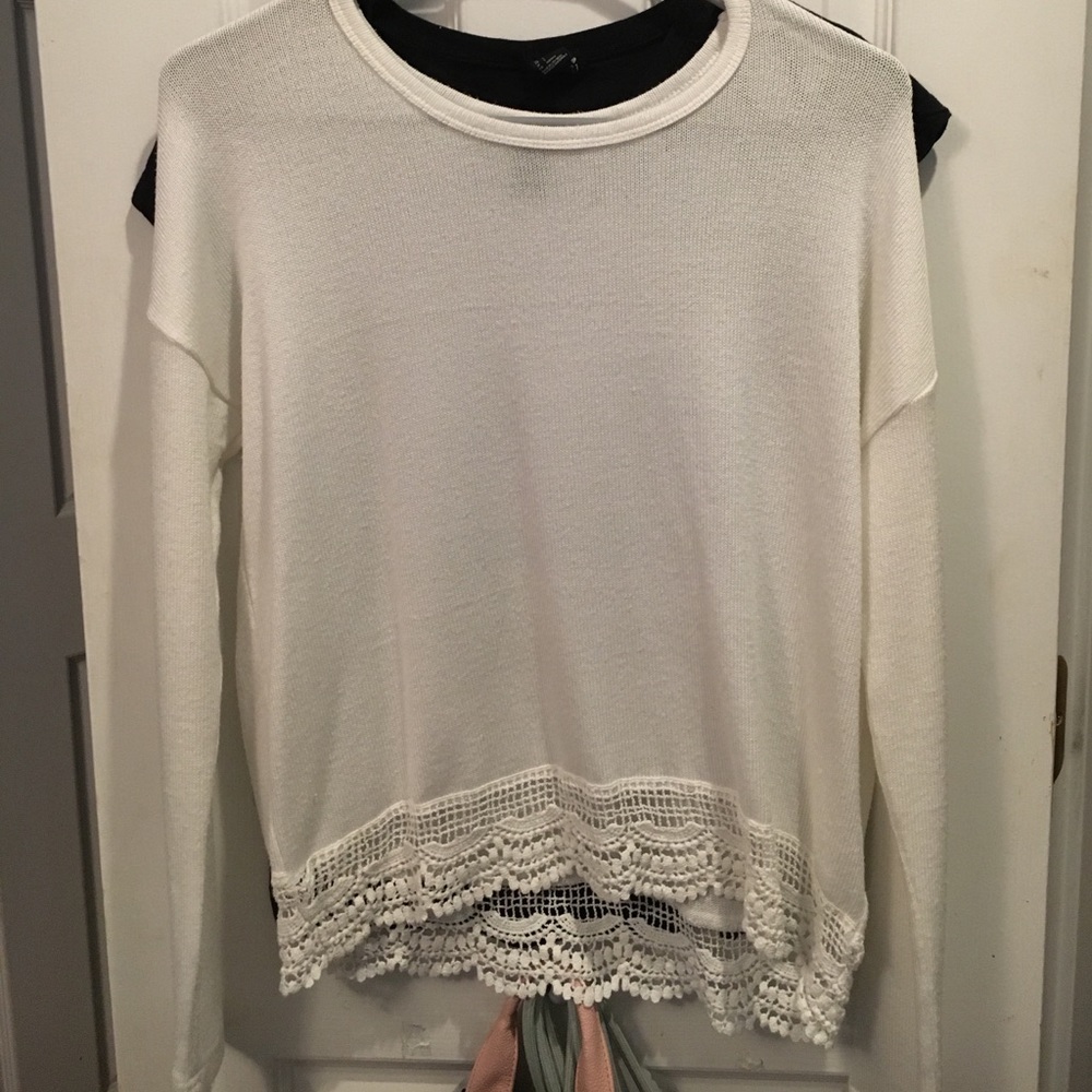 Long sleeve, lightweight top