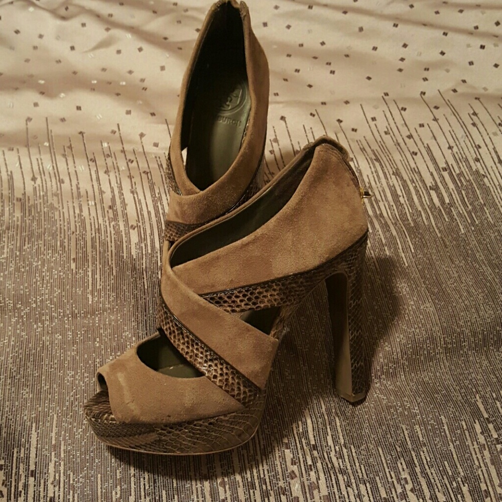 Tory burch heals