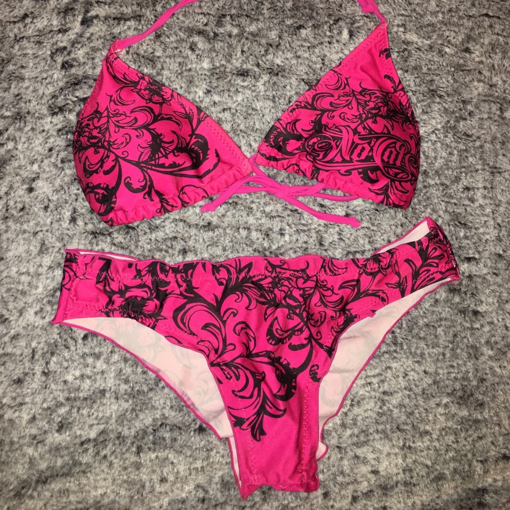 Pink & Black Scrunch Butt Bikini