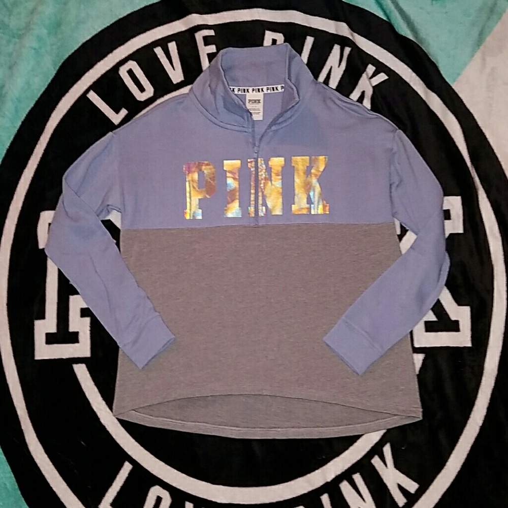 NWOT (S) Victoria's Secret Pink v-neck sweater