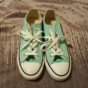 Tiffany blue converse