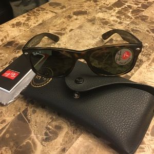 New Ray Bans polarized! Wayfarer  classics