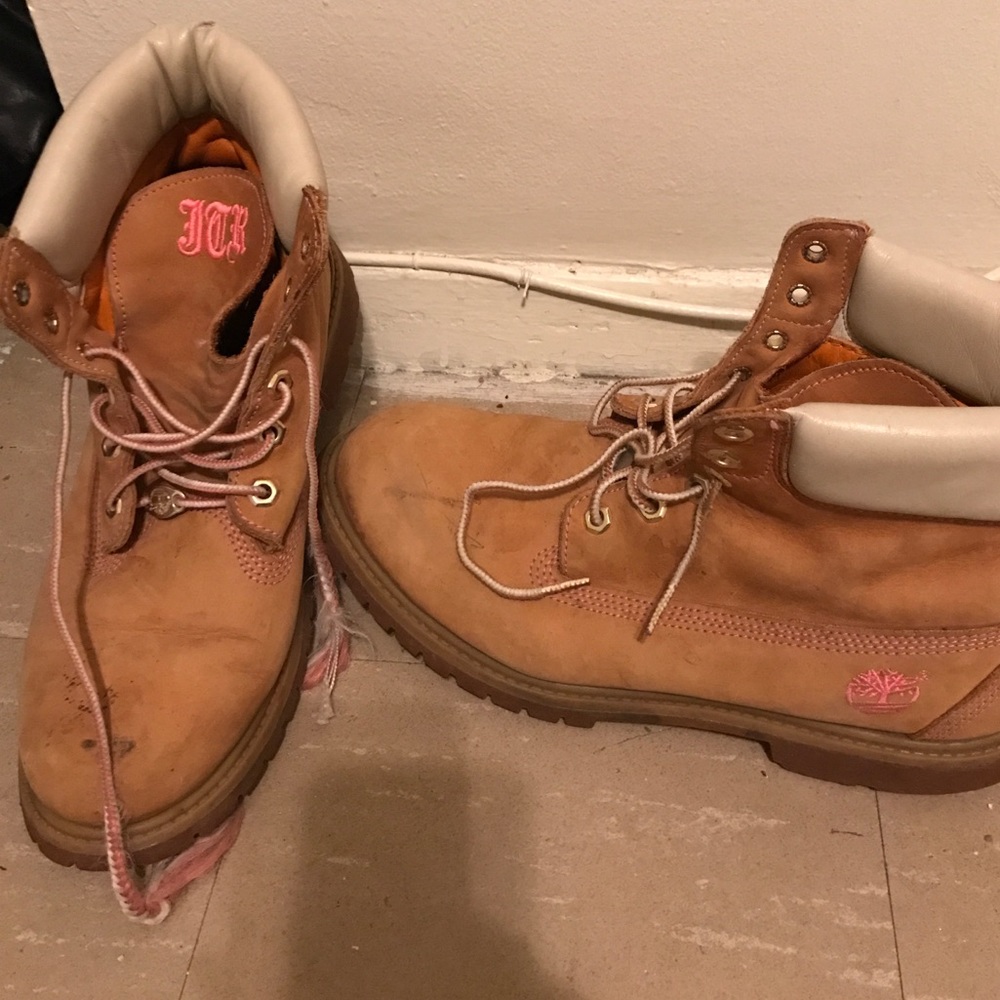 Worn custom timbs