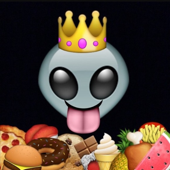 Meet your Posher, Anyssa - Picture 2 of 4