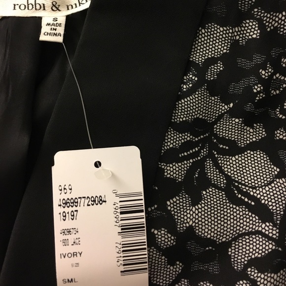 Robbi & Nikki Black Ivory Lace-Print Tuxedo Jacket - Picture 4 of 4