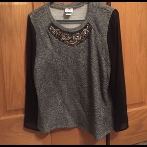 Buckle shirt. Size large.