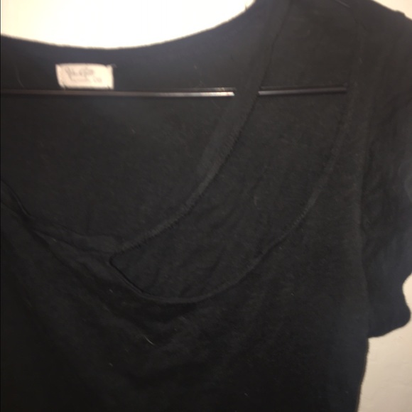Brandy Melville tee - Picture 2 of 4