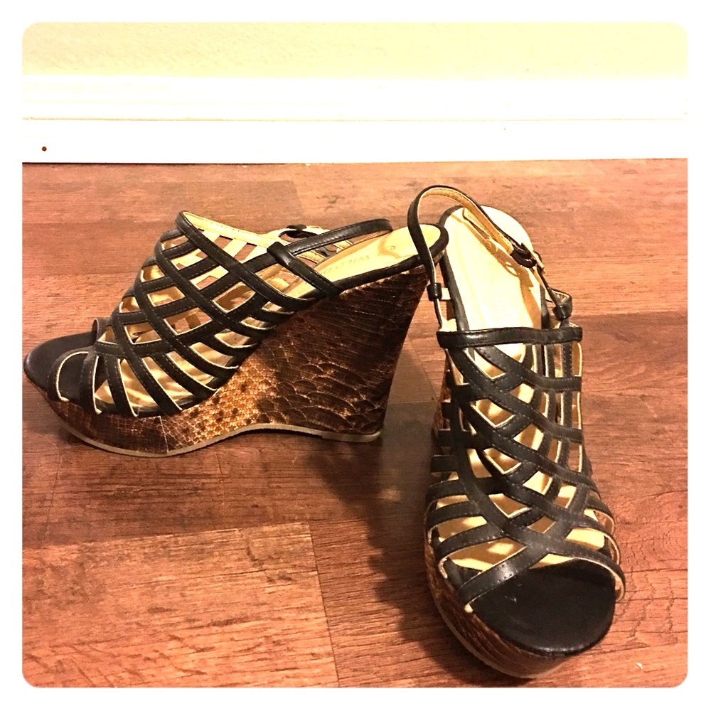 Black and Gold Wedges