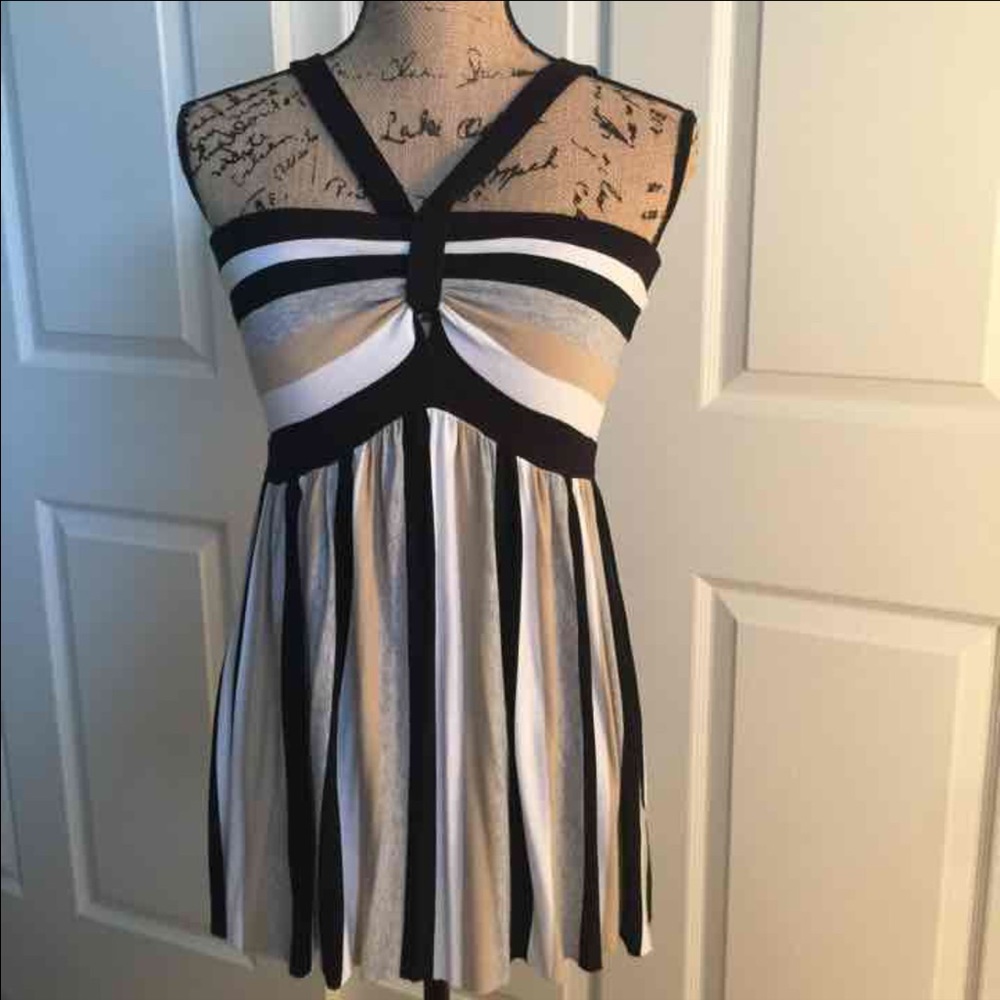 Cute & Fun Bailey 44 Top