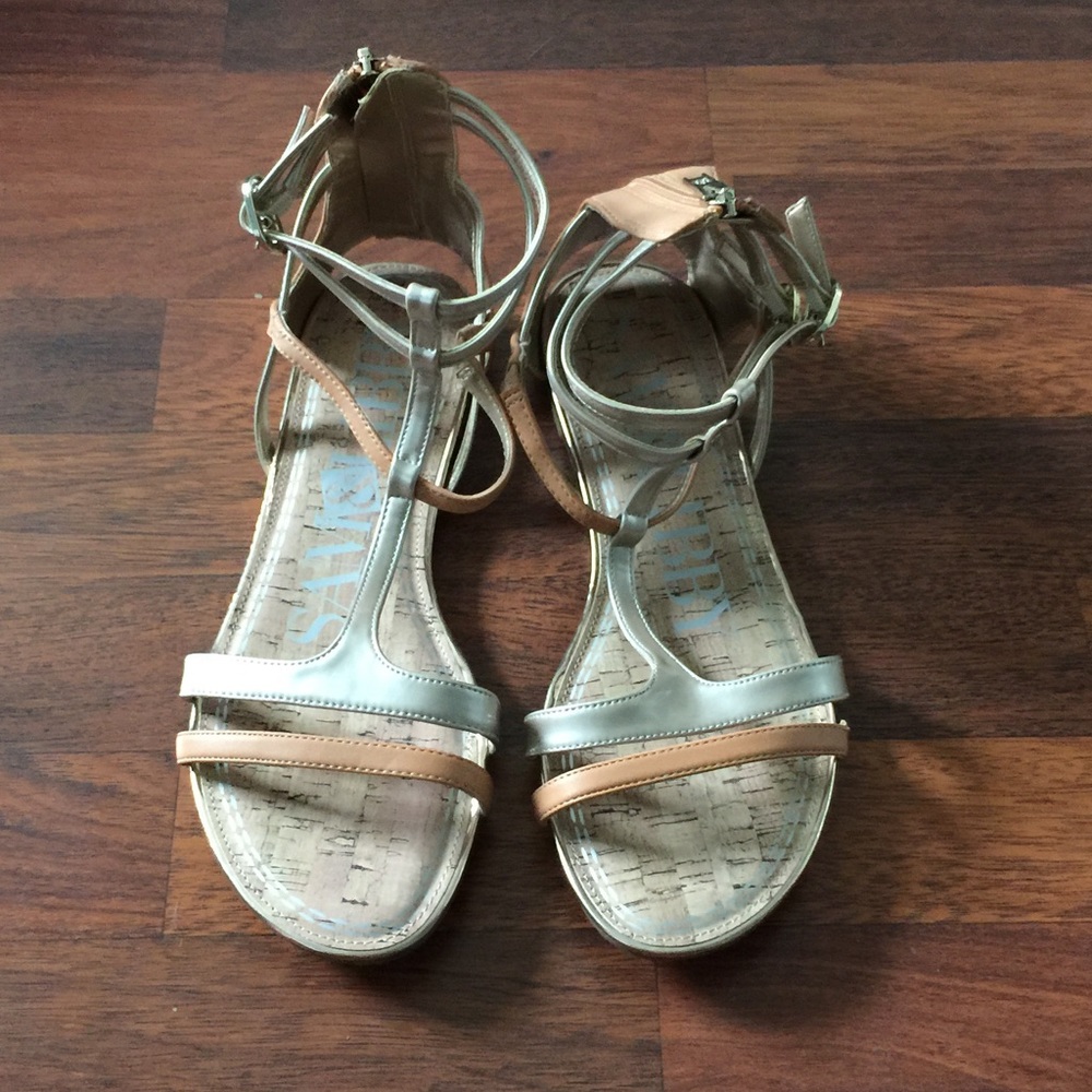 NWOT Sam & Libby Sandals