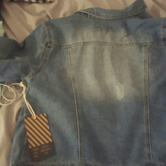 Denim jacket - Picture 2 of 3