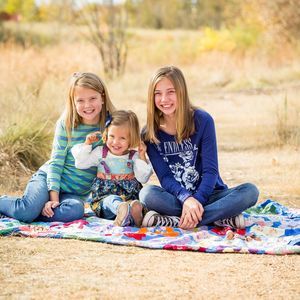 Meet your Posher, Dina