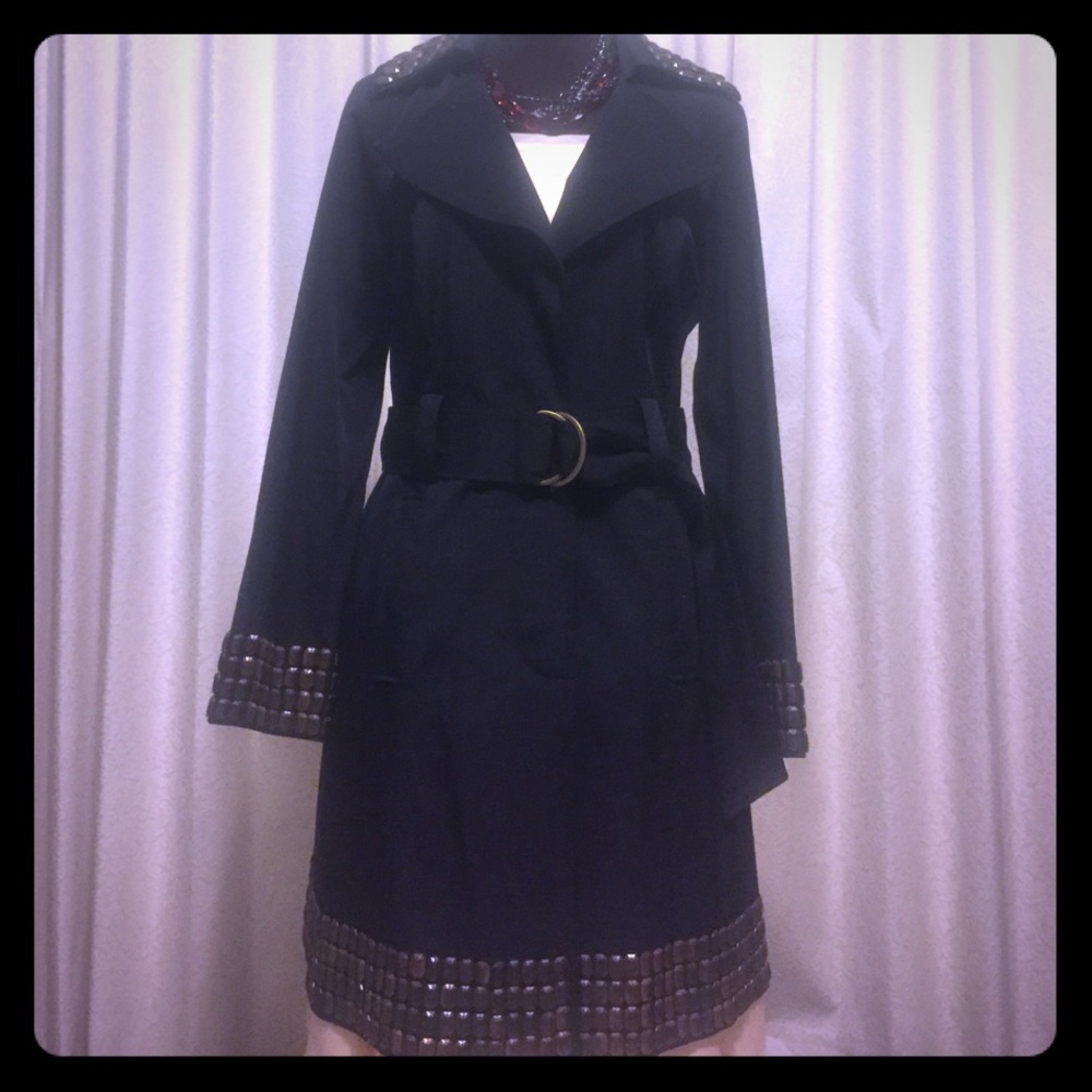 Bronze Beaded Single-breasted Black Trench Coat