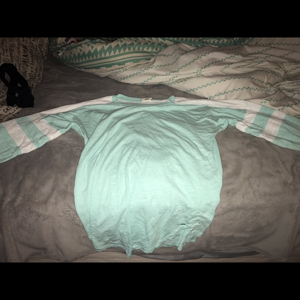 PINK LONG SLEEVE TEE.