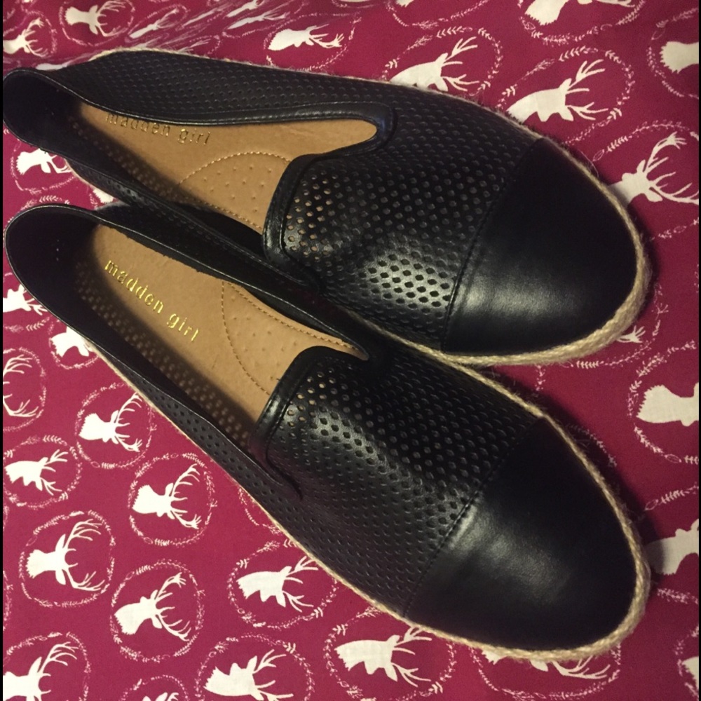 Madden Girl Poppyyy Flats