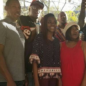 Meet your Posher, Julia